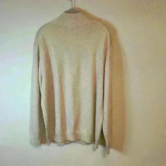 Roundtree & York Oatmeal color with a saddle brown zipper cover size L - Picture 4 of 5